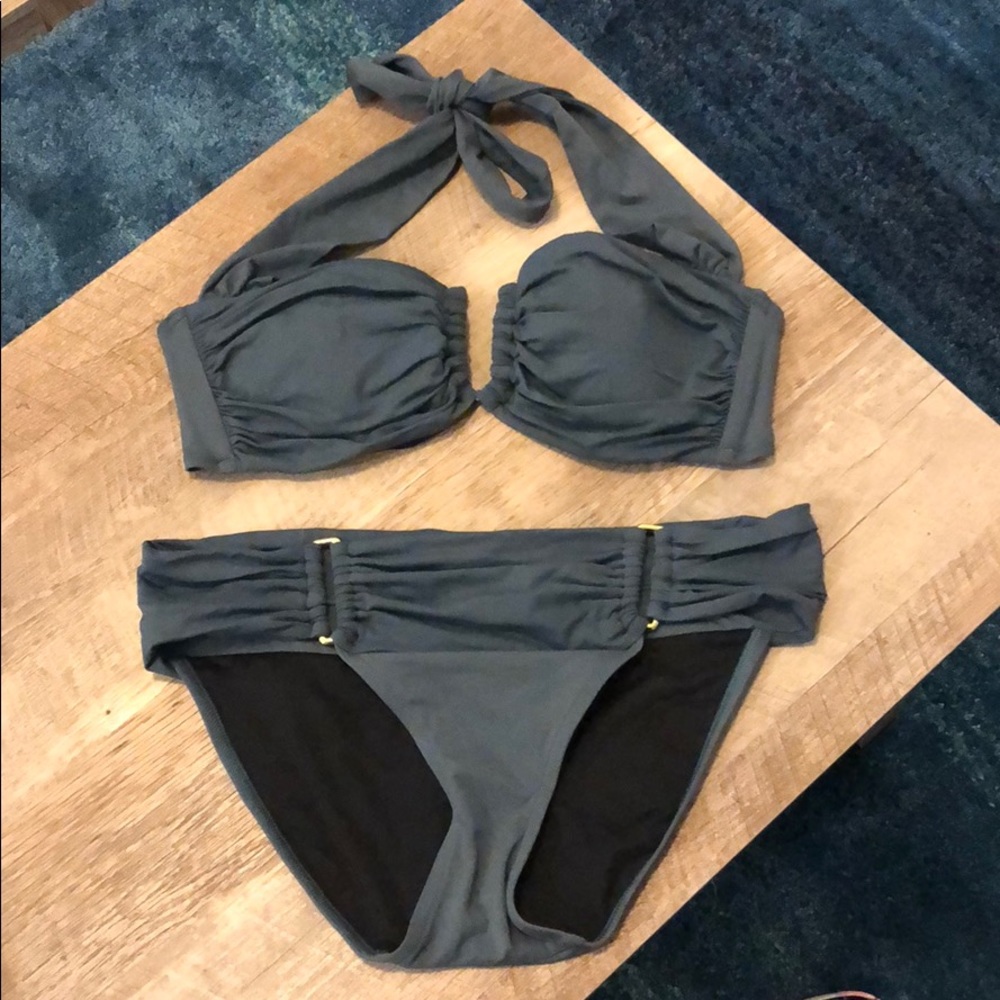 Victoria’s Secret bikini